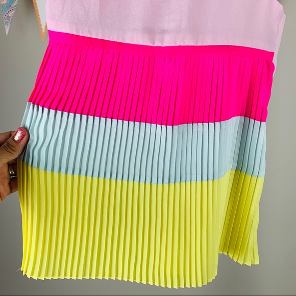 Ted Baker pleated dress - Picture 3 of 8